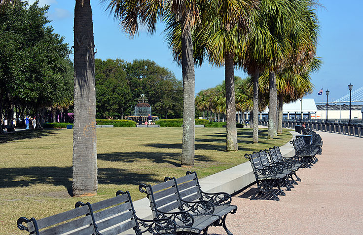 The waterfront pathway at Waterfront Park in Charleston, SC